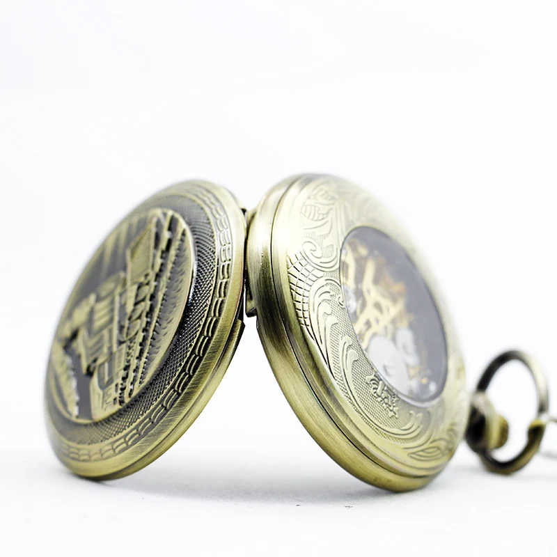 Antique Vintage Train Carving Steampunk Manual Mechanical Pocket Watch Vintage Gentleman Style Necklace Pendant Accessory Gift