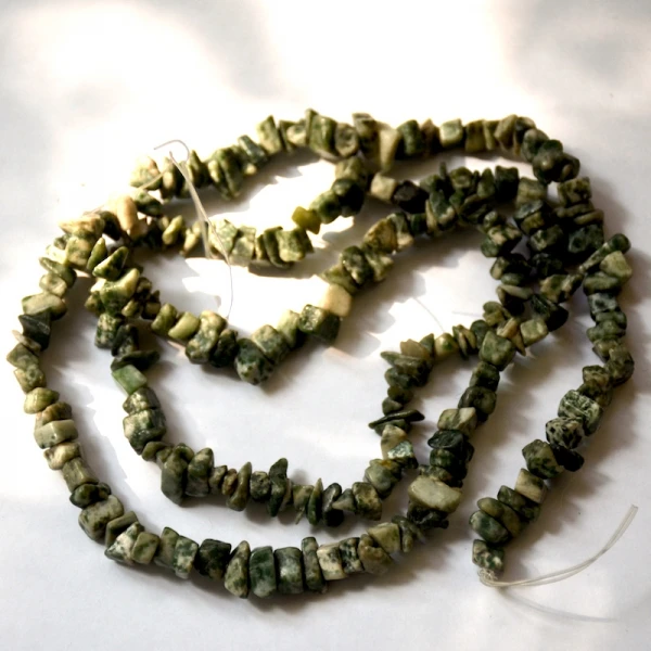 

2017 Time-limited Sale Freeform Full Strand Freefrom 5-8mm Green Spot Chips Stone Beads