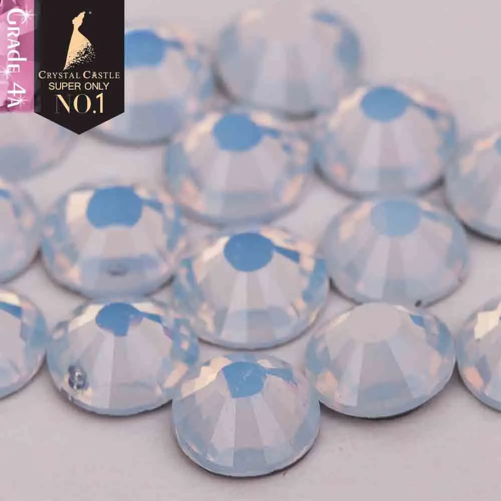 Кристалл в виде замка 4 а искусственный белый опал без горячей фиксации кристалл