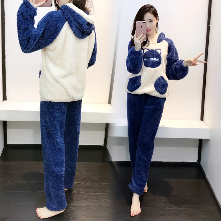 Женская пижама с героями мультфильмов фланелевая теплая одежда для сна на осень
