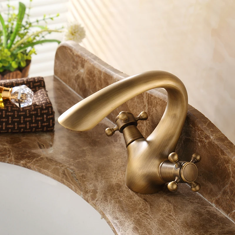Античный Смеситель для раковины с двумя ручками, с горячей и холодной водой, из латуни, для ванной комнаты и кухни.