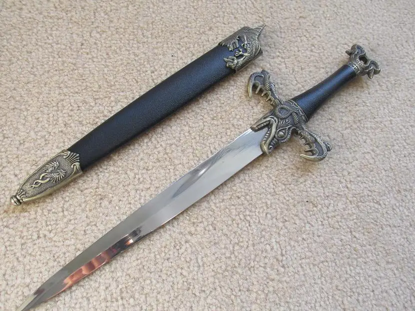 S0070 старинный латунный дракон король средневековый меч фантазии нож с ножом 15