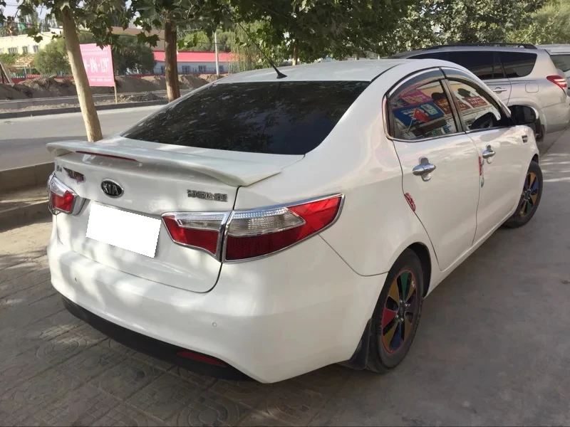 Для Kia RIO K2 2011 до Крючки из высококачественного АБС-пластика с тормозной светильник задний машинный спойлер грунт или DIY любой цвет для KIA