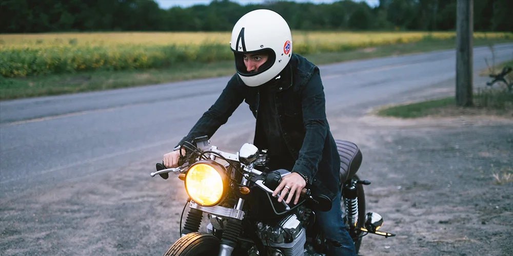 Хром Мотоцикл головной светильник желтый Cafe Racer головной светильник декоративный металлический светильник s светильник ing модифицированный мотоцикл задний светильник