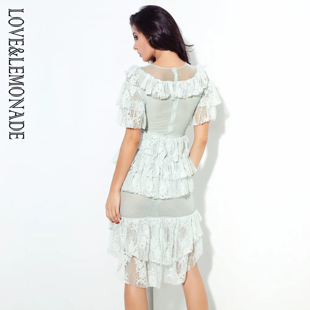 Женское платье с круглым вырезом LOVE & LEMONADE светло зеленое кружевной отделкой в