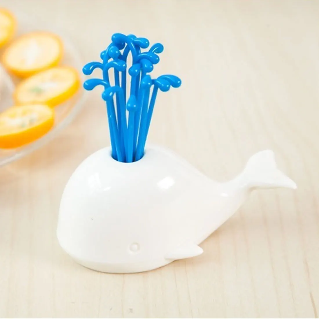 Top Sale 1 Set Novelty Fruit Vegetable Tools Chic White Whale Design Jar Spray Pick Kitchen Tool and |