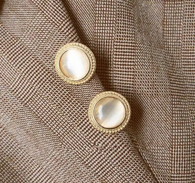 C HUANZHI Korean New Stone Pearl Opal Alloy Pattern Outer Layer Retro Court Style Earrings for Women Girls Party Gift - Окраска металла: C