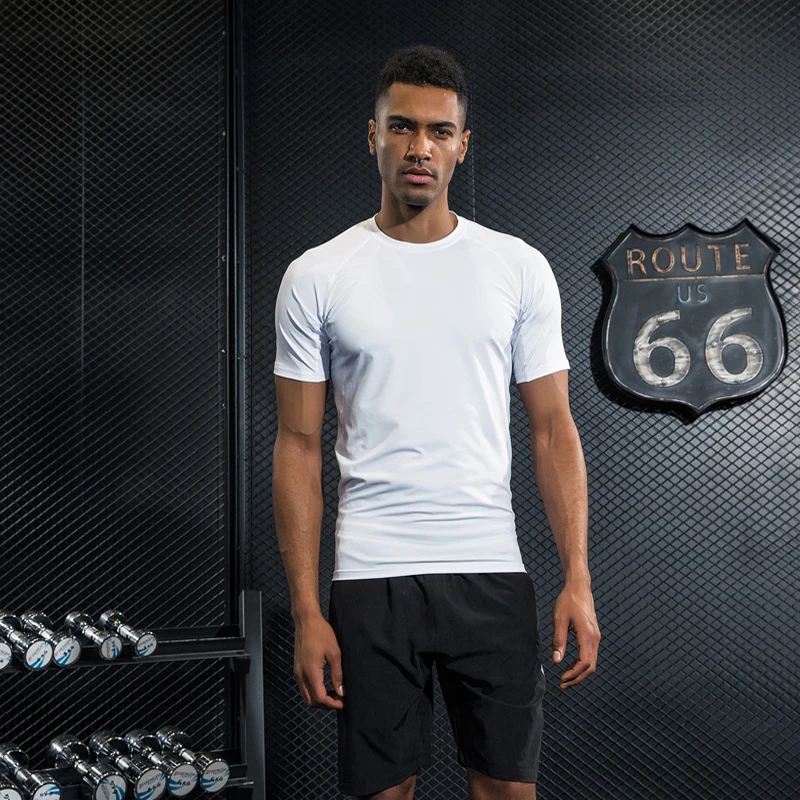 2019 Новый атлетика высокая эластичность спортивная рубашка Для мужчин короткий