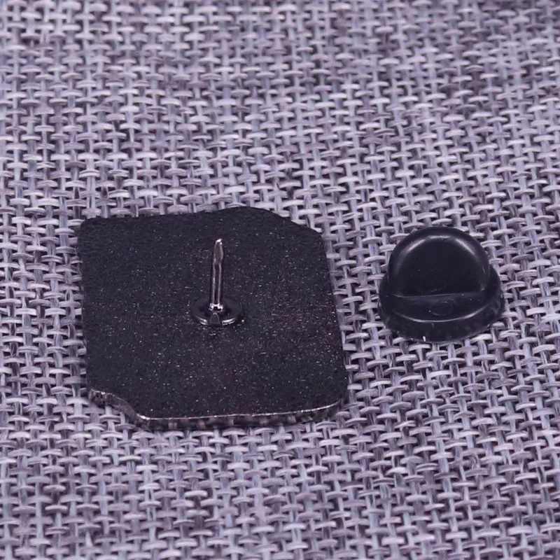 Книга злых мертвецов Necronomicon Book of the Dead Pin Badge