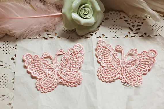 20 шт. кружевные нашивки с вышивкой в виде Розовых Бабочек
