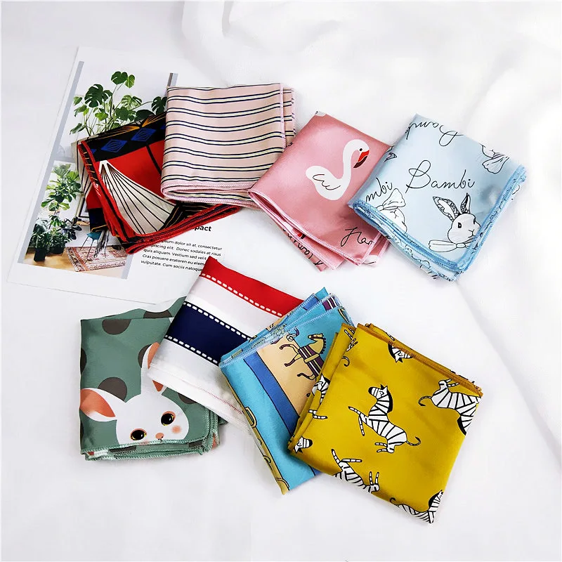 Харадзюку маленький квадратный атласный шарф с принтом животных из мультфильмов