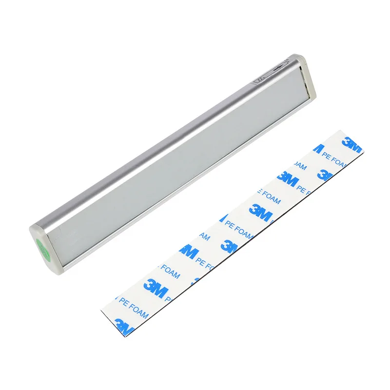 Светодиодный светильник для шкафа на батарейках с пассивным ИК датчиком