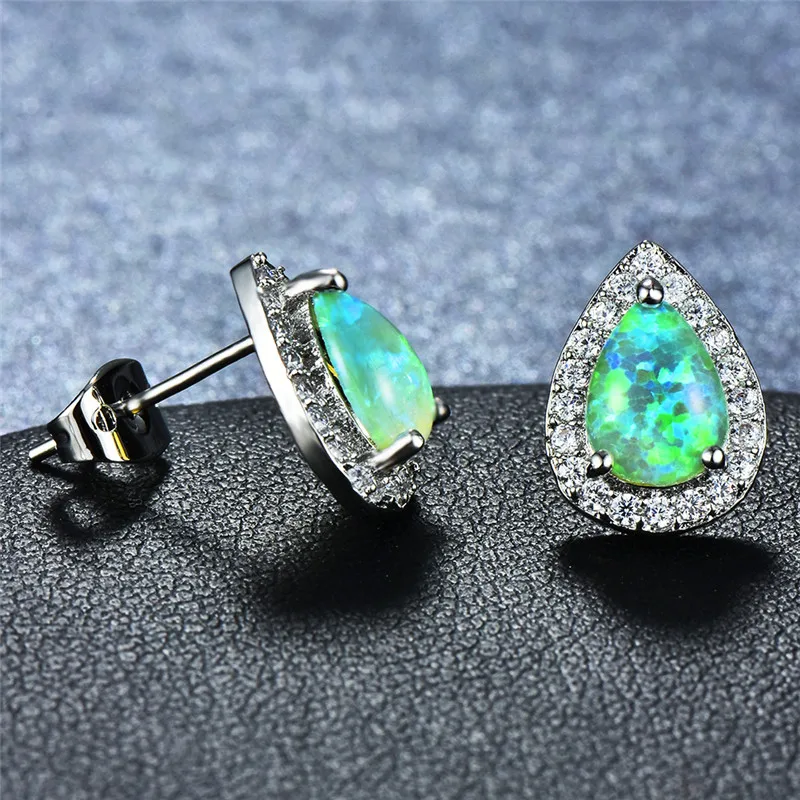 Серьги-гвоздики серебряные женские с зеленым/белым огненным опалом 9 мм |