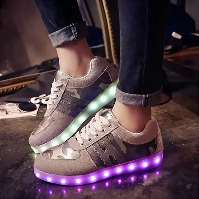ПРИВЕЛО Обувь мужчины Кроссовки USB Зарядка Новый tenis led пара Флэш-квартира с