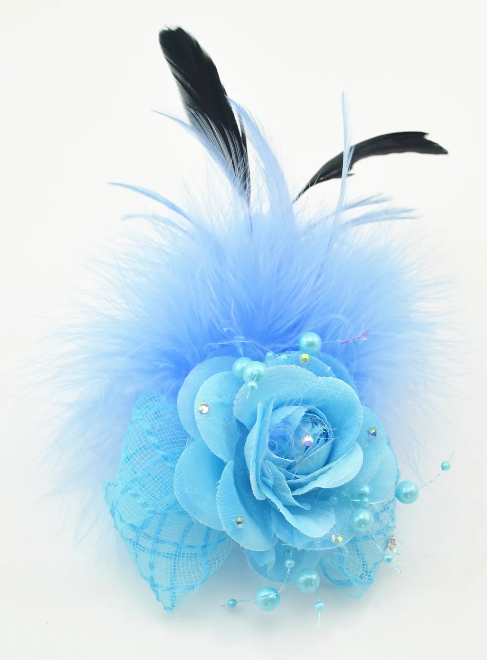 5Color Flower Feather Hair Clip Fascinator Party Headdress Dotted Mesh Accent Cocktail Accessoies on переводится как:Гламурный ободок на волосы с пятью цветами и перьями для вечеринок с украшением из точечной сетки и акцентами из пунктирной сетки в виде ц