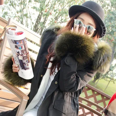 Женская куртка с капюшоном модная зимняя парка большим натуральным мехом енота и