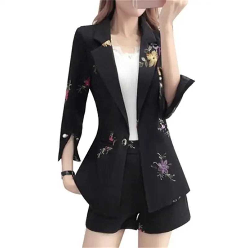 

Fashion embroidered suit suit female summer New high-end Temperament leisure suit jacket + shorts two-piece suit women