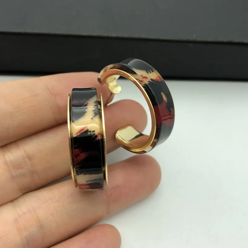 Женские серьги кольца F.J4Z простые металлические круглые минималистичные