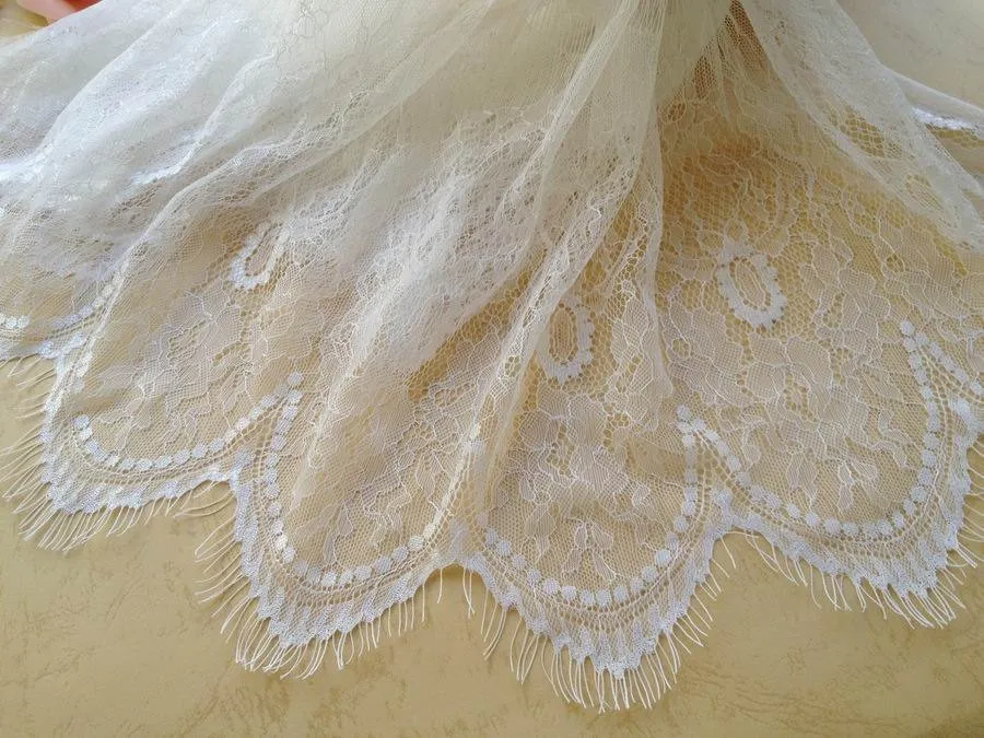 

2018 Hot sale Eyelash Lace Fabric Soft Lace Fabric Off White Chantilly Eyelash Lace Fabric Lace Material Wide 150cm