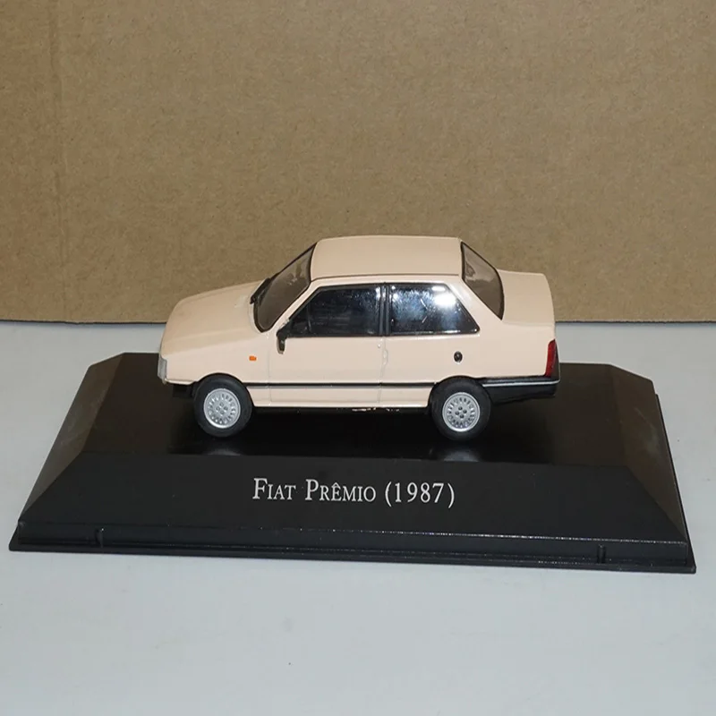 beige Коллекция бутик 1/43 моделирование FIAT PREMIO-1987 классическая мебель модель сплав литье под давлением винтажные автомобильные игрушки подарок на день рождения - Цвет: beige