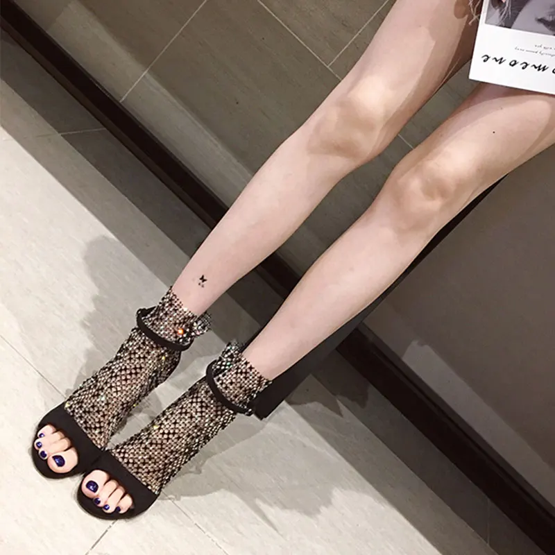 Серебристый GENSHUO Sandalias Mujer; коллекция года; Летние босоножки; Zapatos Femme; обувь на высоком каблуке-шпильке; женские черные ботильоны из сетчатого материала; сандалии - Цвет: Серебристый