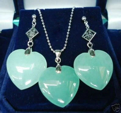 

wholesale beautiful silver plated heart shape green Natural jade earring and pendant jewelry set