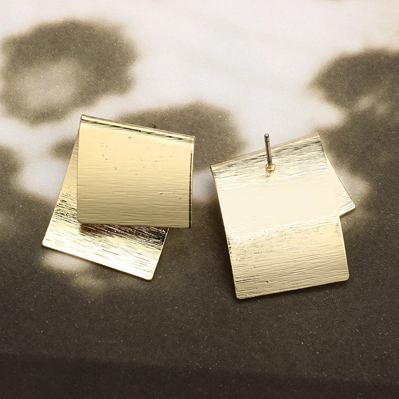 

HuaTang Gold Color Exaggerated Stud Earring Geometric Irregular Earrings for Women Fashion Jewelry Gift for Party 6013