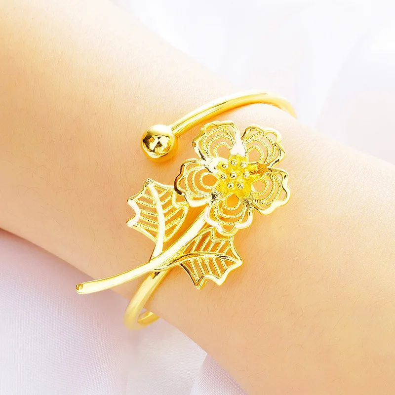 

2019 NEW Summer Fine Accessories Metal Cuff Bracelets Vintage Sweet Leaf Open Adjustable Fashion Bracelets for women Pulseiras