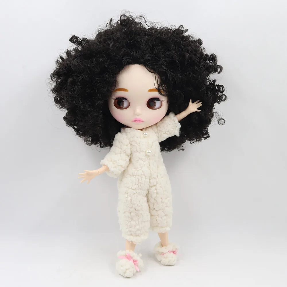Кукла Blyth 1/6 шарнирная с белой кожей и черными вьющимися волосами матовым