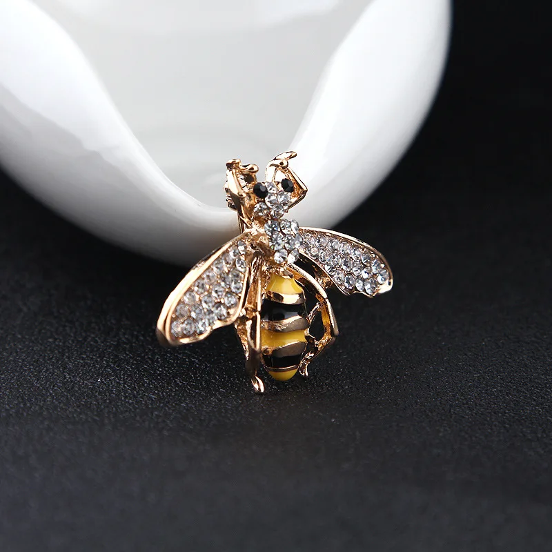 RHao Симпатичные броши в виде летящего насекомого пчелы Кристалл Стразы Брошь
