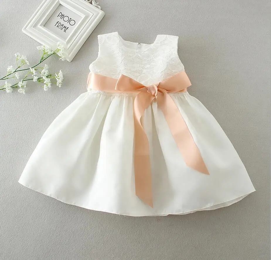 Белое платье на крестины для маленьких девочек 1 предмет кружевное праздничное с