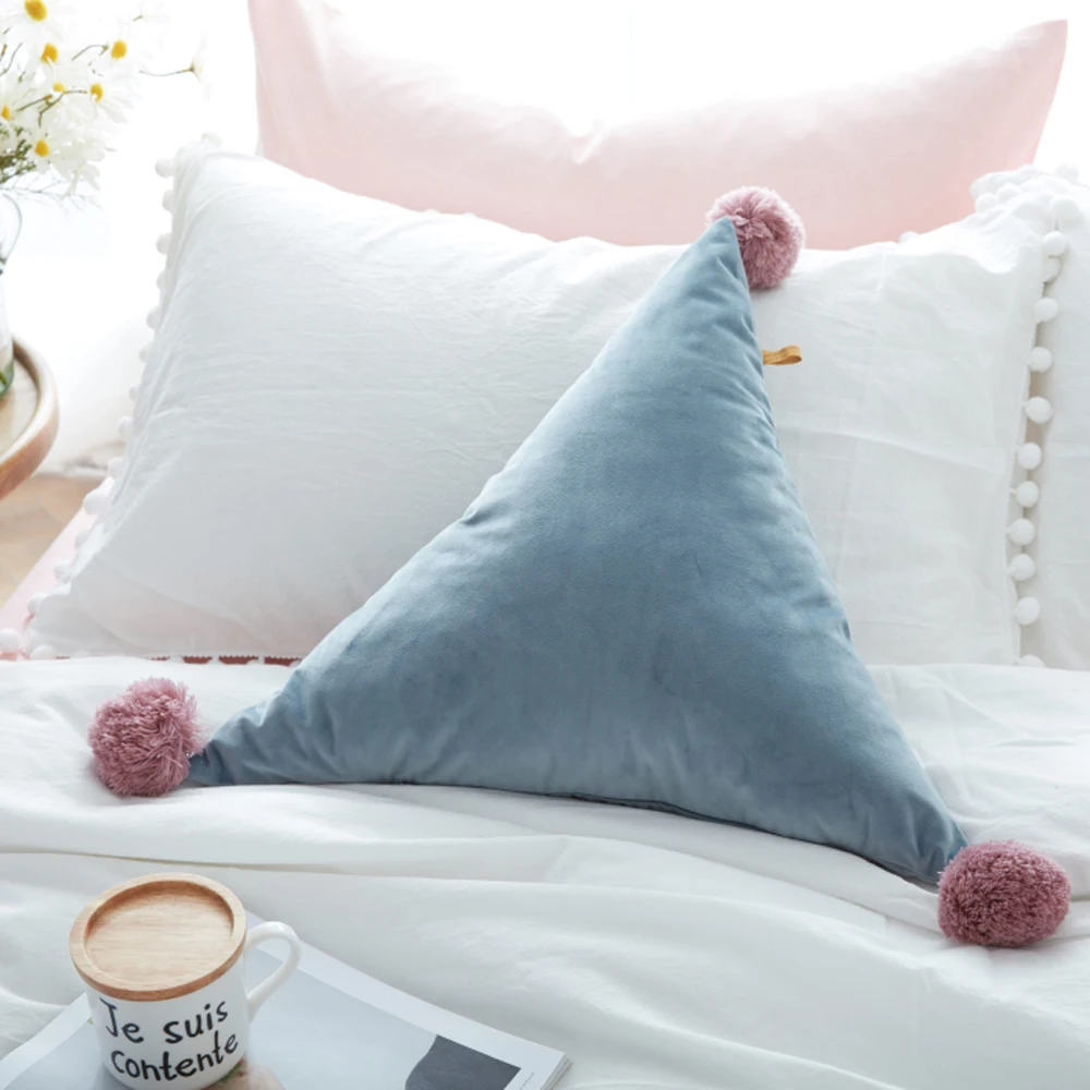 Женская подушка в форме треугольника ESSIE HOME набивная Подушка с шерстяными