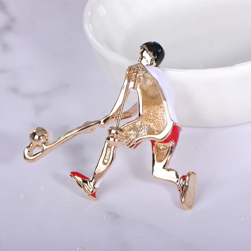 Брошь Funmor Мужская эмалированная повседневная фигурка игрового мяча худи