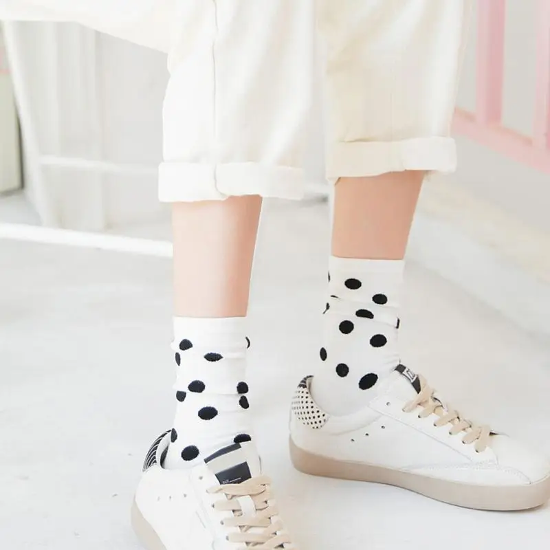 Новинка 2019 года сезон осень-зима милые женские хлопковые носки в горошек