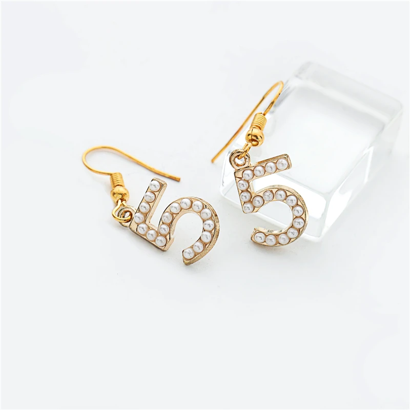 Модные женские новые серьги с подвеской в виде букв 5 маленькие искусственным