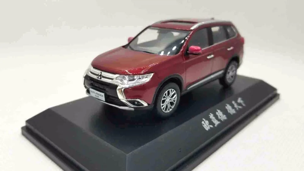 1:43 модель литья под давлением для Mitsubishi Outlander 2017 красный внедорожник игрушка из