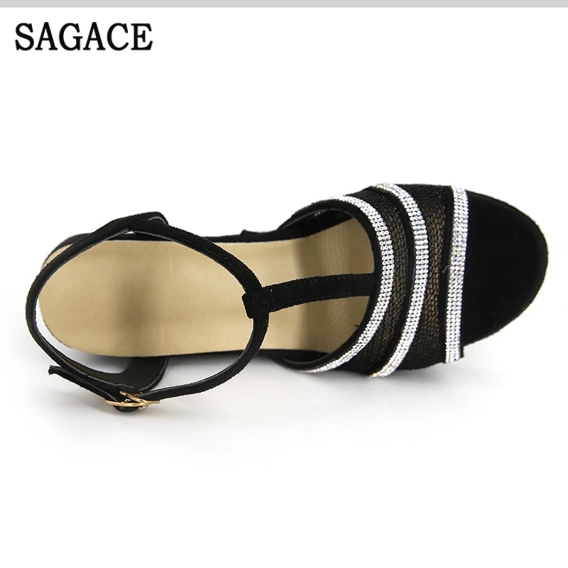 SAGACE/Модные женские босоножки с Т-образным ремешком и пряжкой Босоножки открытым