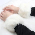 Теплые женские зимние перчатки на запястье, Искусственный Кролик Браслет с меховыми элементами, манжеты на запястье, плюшевые эластичные теплые нарукавники