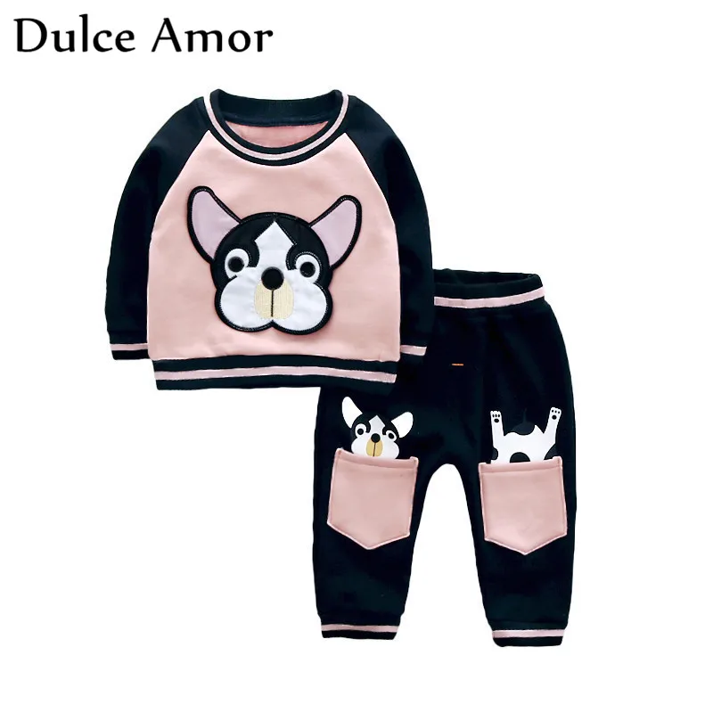 

Комплект детской одежды Dulce Amor для осени и зимы, детские спортивные костюмы, одежда для маленьких мальчиков и девочек, хлопковая теплая собачья куртка с нашивками и брюки