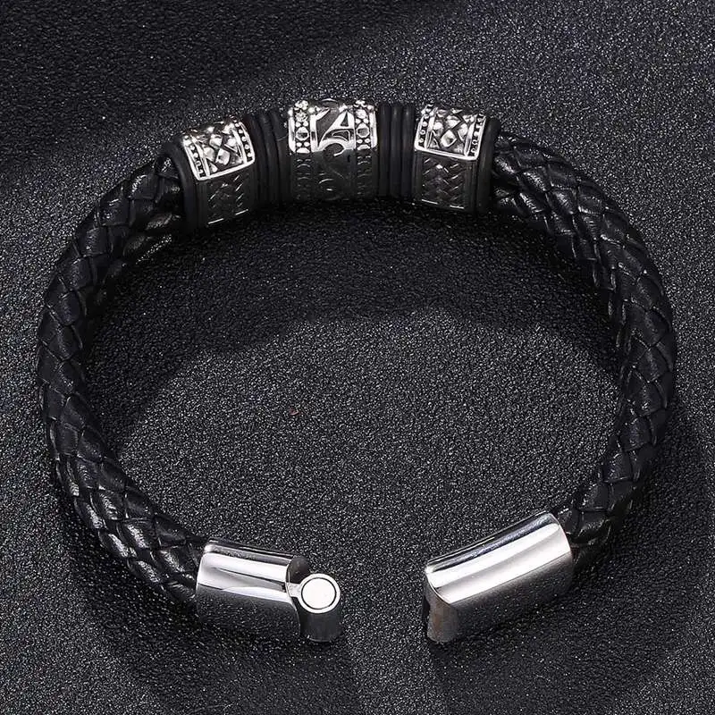 Мужской кожаный браслет в стиле панк черный плетеный с магнитной застежкой из