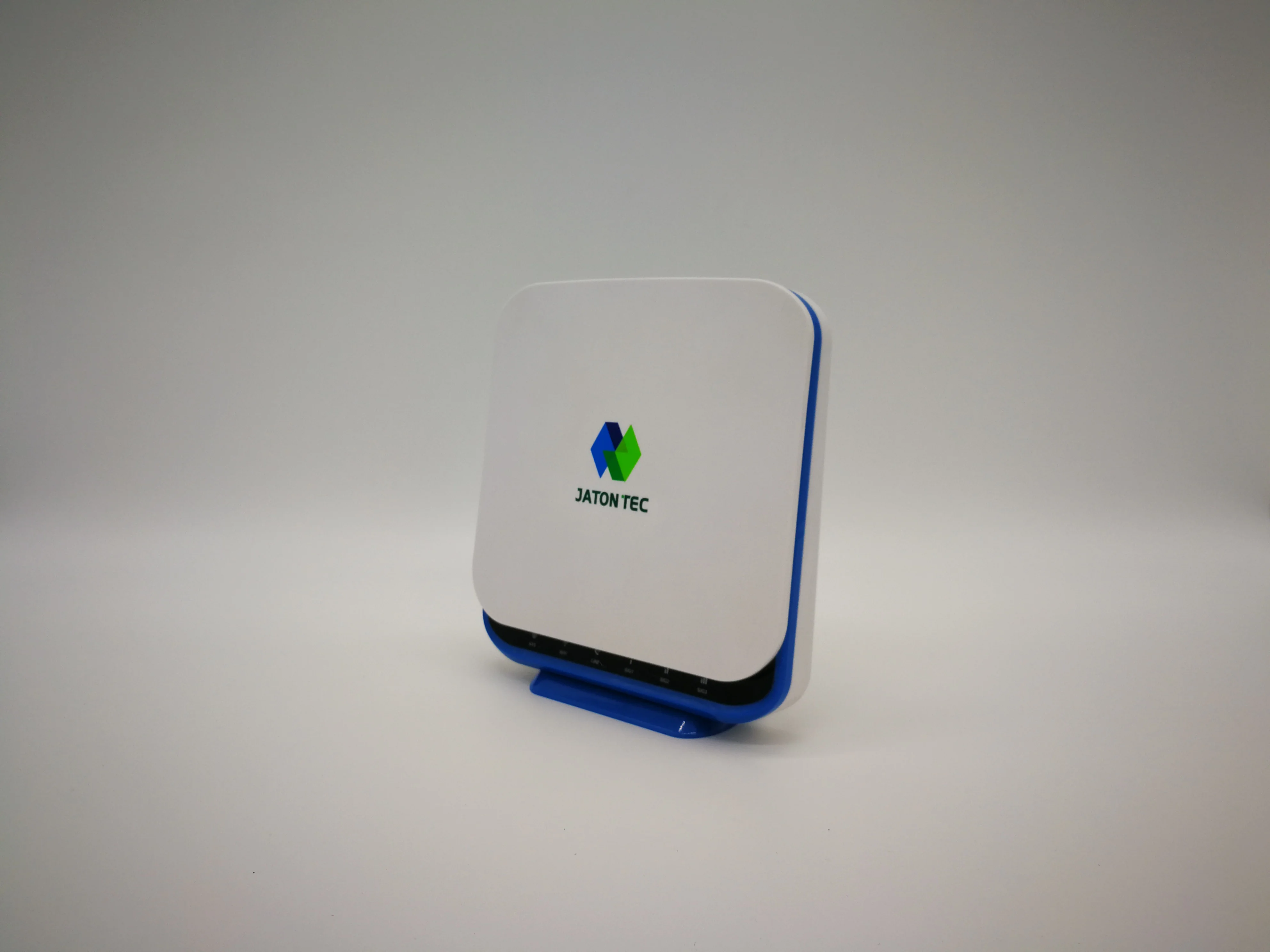Разблокированный 4G LTE CAT5 Крытый CPE, поддержка 2,3 ГГц 2300 МГц-2400 МГц бан40, антенна усиления 5-6 dBi, Макс пользователей 32+, 2 RJ45 10/100 м порт