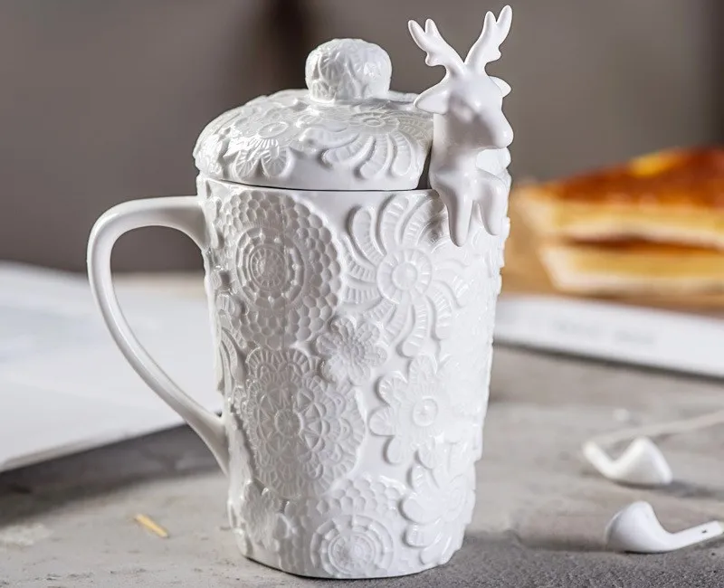 Lace Elk Изысканный 3D тиснение Рождество Лось керамика кружки милый кофе чашки офис и дома Молоко чай Кружка для друга подарок на год - Цвет: Lace Elk