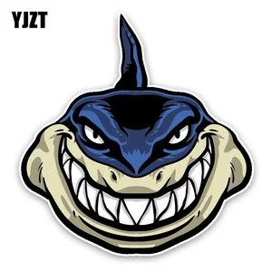 YJZT 13,6*14,2 см Милая акула мультфильм цветной ПВХ автомобиль стикер на бампер или окно графическое украшение C1-5333