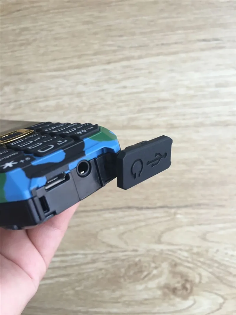 DBEIF F9 3 5 наушников Доль sim-карты bluetooth фонарик FM Радио камеры MP3 долгого ожидания