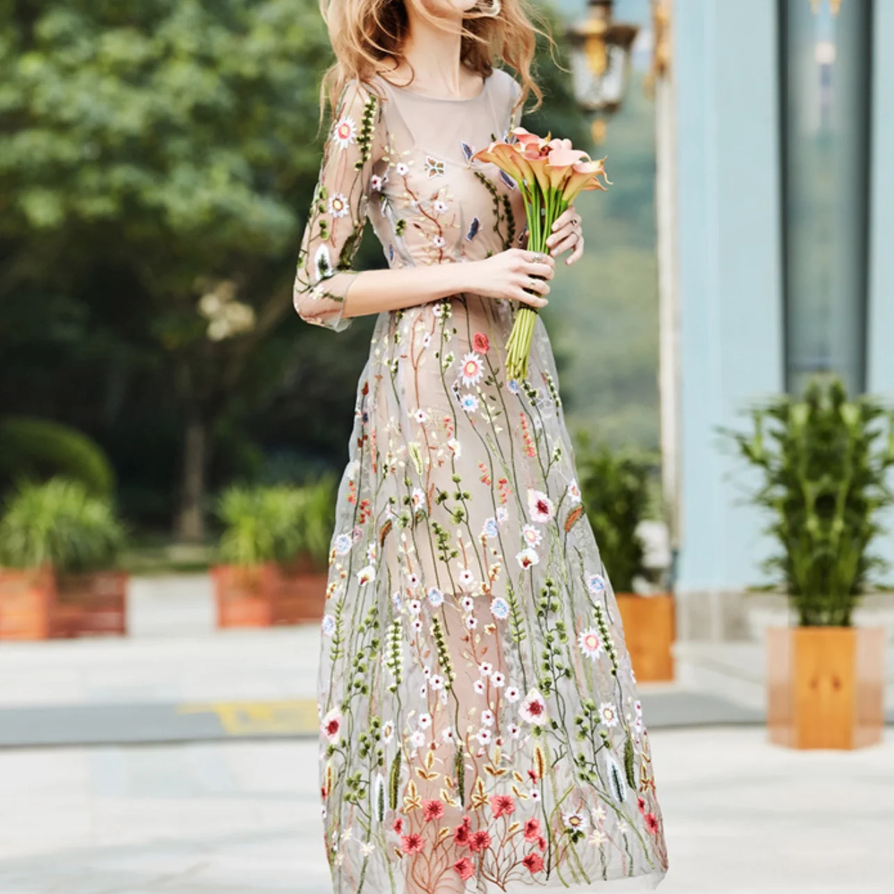 Женское вечернее платье с цветочной вышивкой Брендовое стильное роскошное