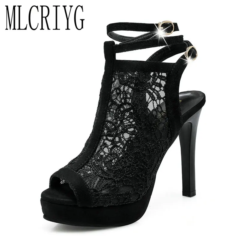 Женские туфли лодочки на высоком каблуке классические черные с цветочным