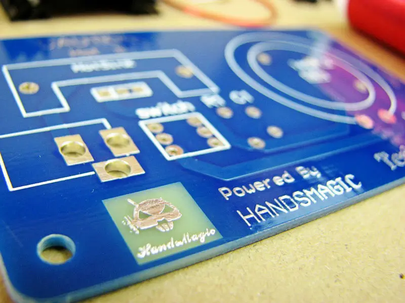 Миниатюрная катушка Тесла миниатюрная научная игрушка может создавать