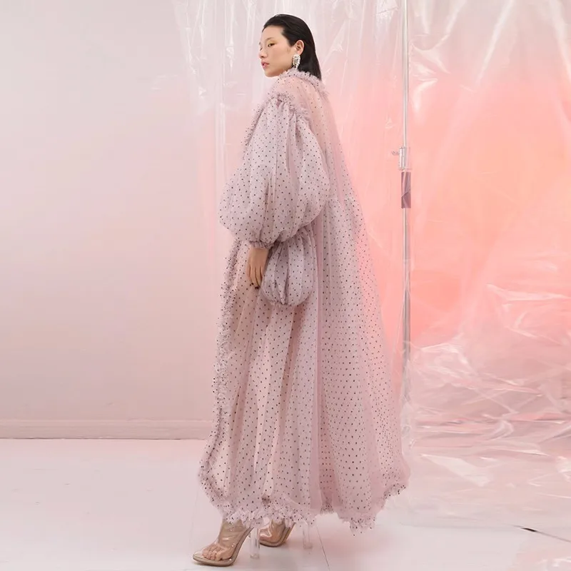 TWOTWINSTYLE Тренч в горошек женский оборками фонарь рукав карман лоскутное Макси