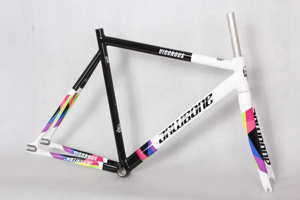 Фиксированная зубчатая рама + вилка/гладкая сварочная рама/невидимая Рама 700c *