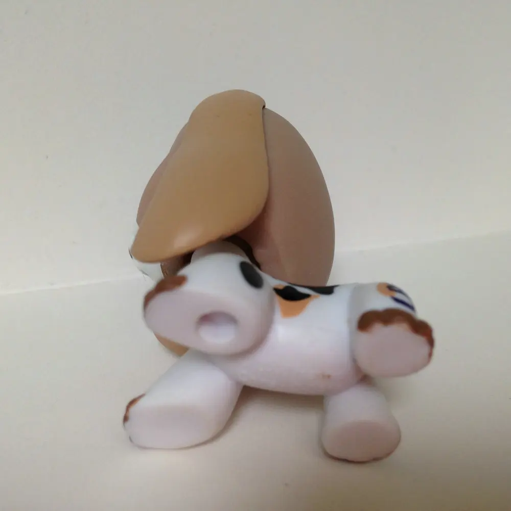 Маленькая коллекция животных для домашних фигурка девочек Собачка-Бигл DWA394 |